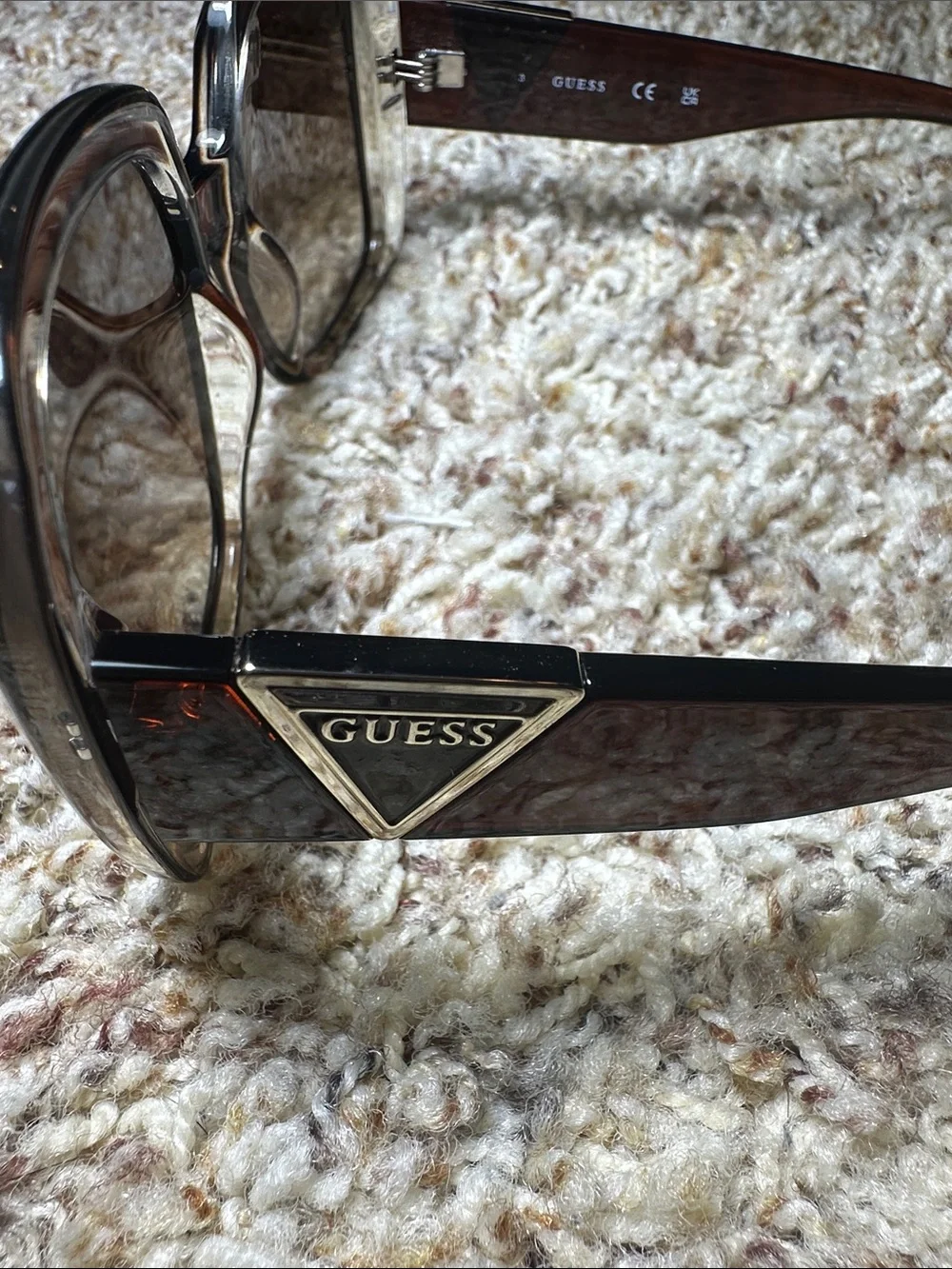 GUESS Oversized Square Sunglasses in Tortoiseshell Brown